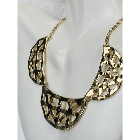 Vintage Gold Tone Half Moon Weave Art Deco Chain Gold Tone Statement Necklace - Picture 8 of 8